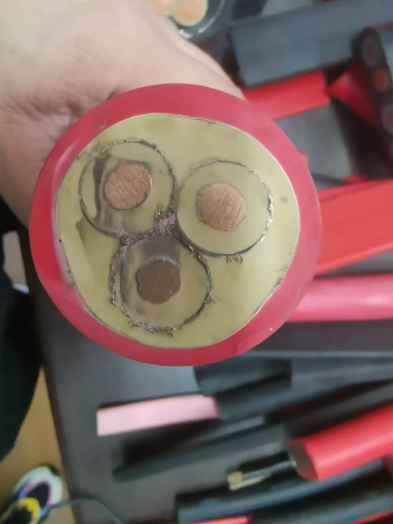 (N)TSCGEWÖEU 3x35 + 3x35/3高壓電纜 (N)TSCGEWÖEU 3x35 + 3x35/3高壓電纜